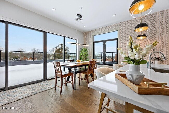 Building Photo - 78 Church St