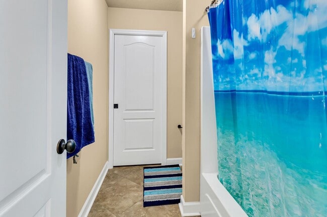 Building Photo - 4558 Hermosa Rd