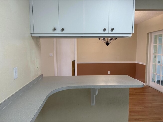 Building Photo - 1008 Lady Guinevere Dr