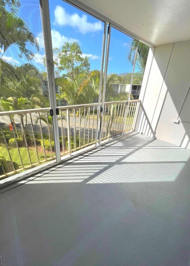 Building Photo - 1/1 unit with AC at Cathedral Point in Mil...