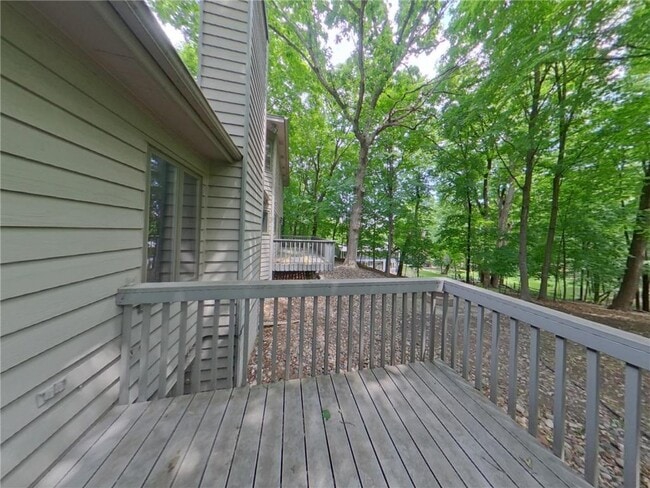 Building Photo - 16740 N Manor Rd