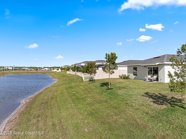 Building Photo - 1377 Colebrook Cir SW