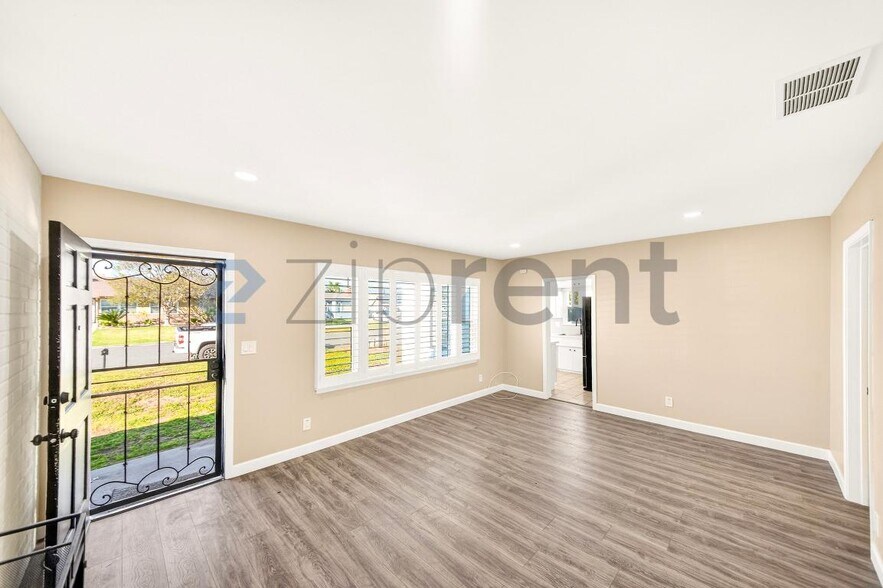 Building Photo - 4029 Olive St