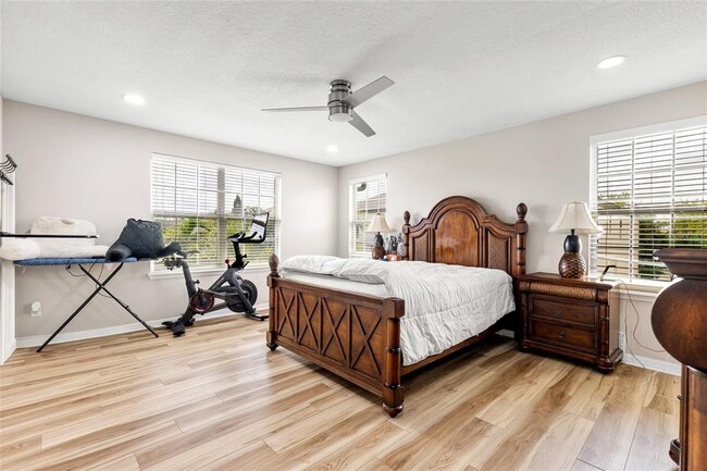 Building Photo - 6102 Roseate Spoonbill Dr