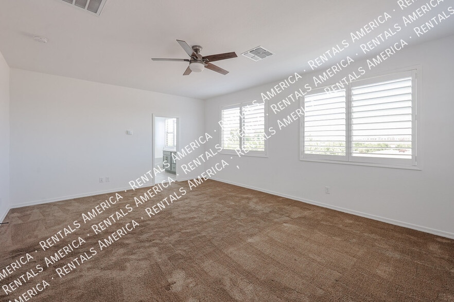 Building Photo - 13487 N 174th Ave