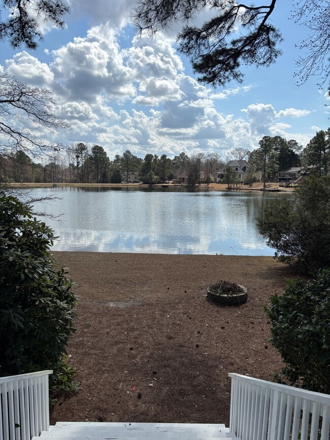 Building Photo - 60 Gingham Ln