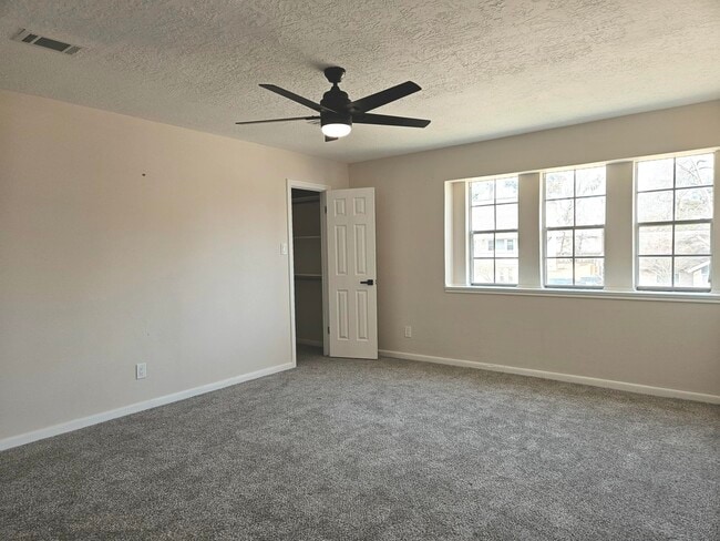 Building Photo - 16627 Aldenham Pl