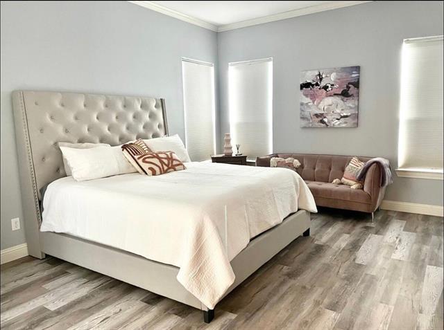 Building Photo - 3526 Ivandell Ave