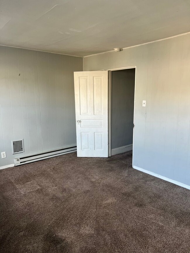 Building Photo - 218 E Liberty St