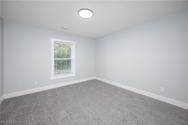 Building Photo - 5363 Mallard Cir