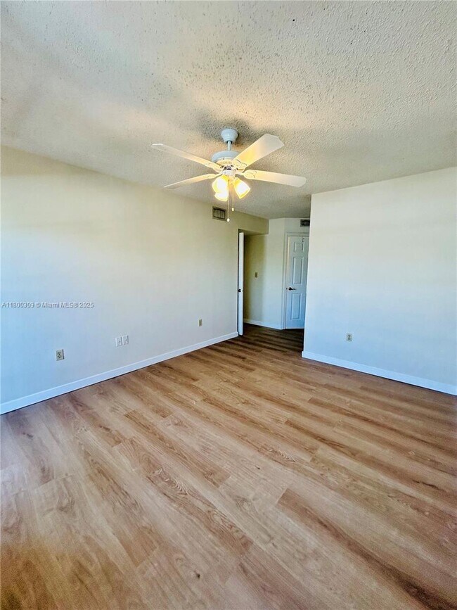 Building Photo - 1280 S Alhambra Cir
