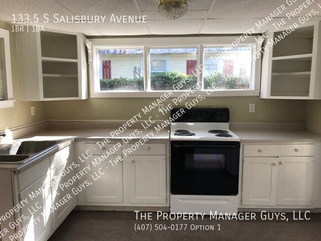 Building Photo - 133.5 S Salisbury Ave