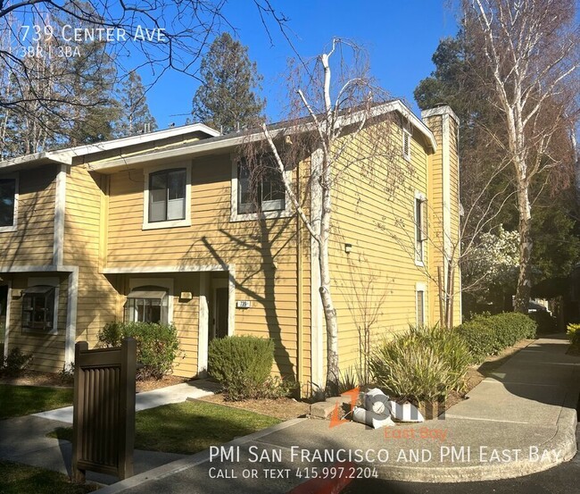 Primary Photo - Delightful 3br / 2.5ba Townhouse Near Shop...