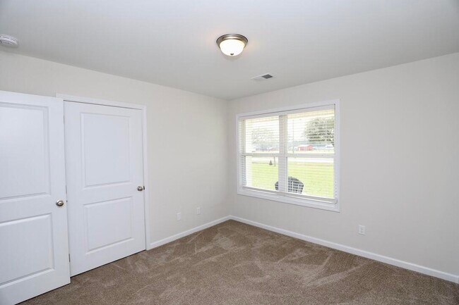 Building Photo - 5625 Tillman Nursery Rd