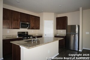 Building Photo - 2019 Marshall Mnrs