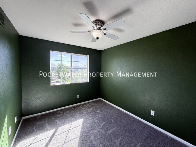 Building Photo - 2127 Mountain Iris Dr