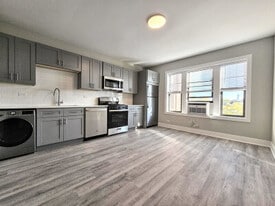 Building Photo - 372 Hazel Ave