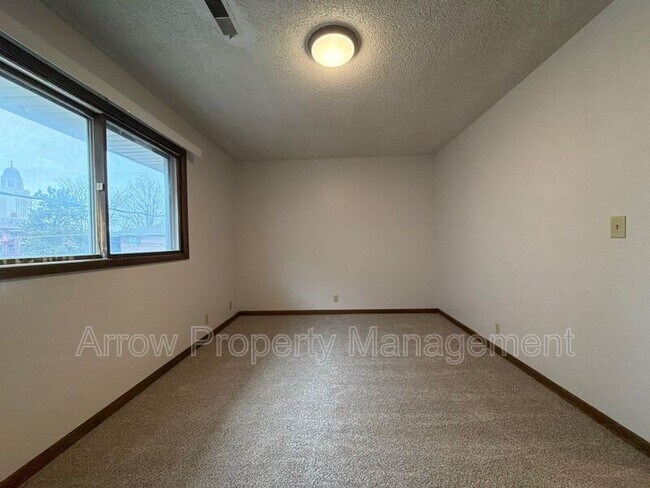 Building Photo - 1820 F St