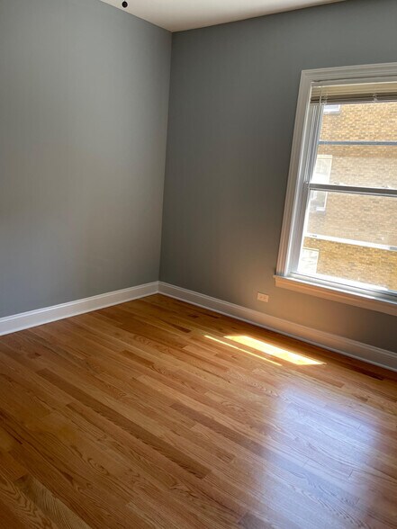 Building Photo - 1640 W Pratt Blvd