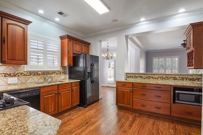 Building Photo - 4040 Alston Way