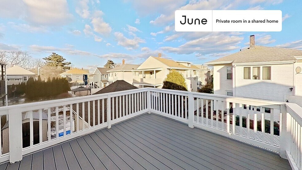 Building Photo - Room in Shared 5 bed/2 bath home in Medford