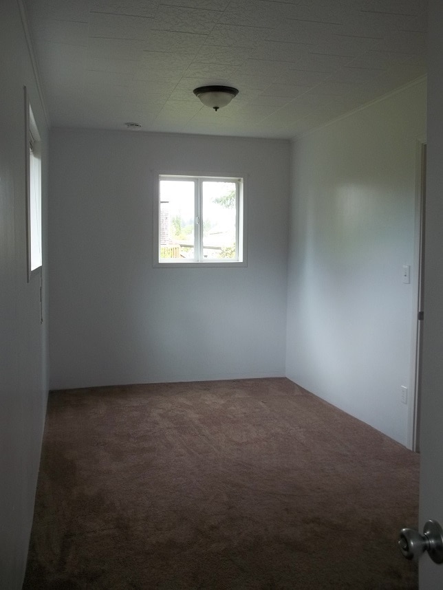 Building Photo - 927 W Schley St