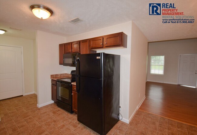 Building Photo - 1561 Passage Dr