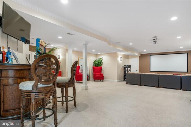 Building Photo - 1710 Stone Ivy Pl