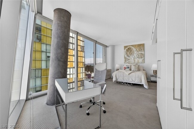 Building Photo - 3726 S Las Vegas Blvd