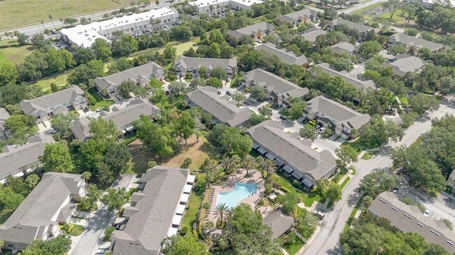 Building Photo - 2110 Stockton Dr