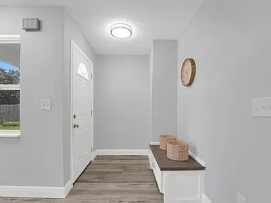 Building Photo - 104 Oleander Cir