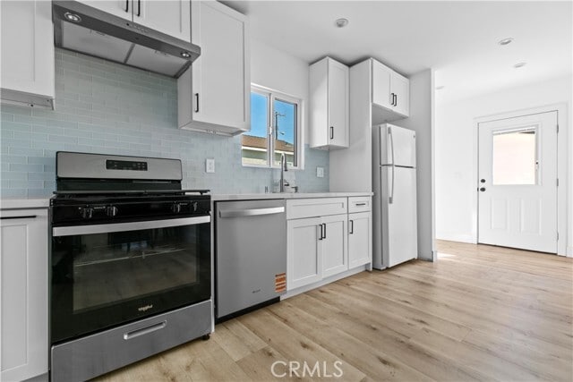 Building Photo - 14448 Pinney St