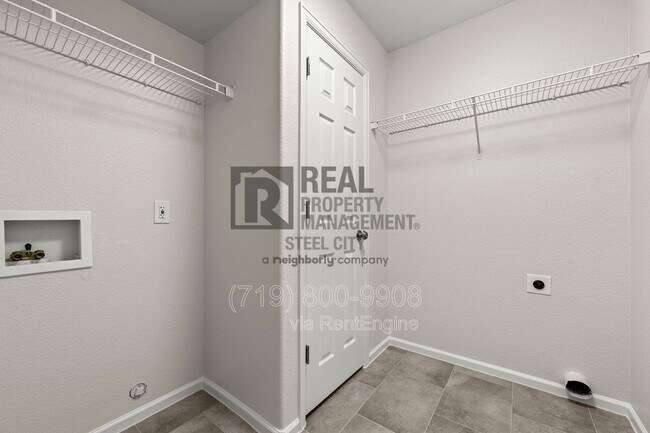 Building Photo - 5085 Tabor Lane