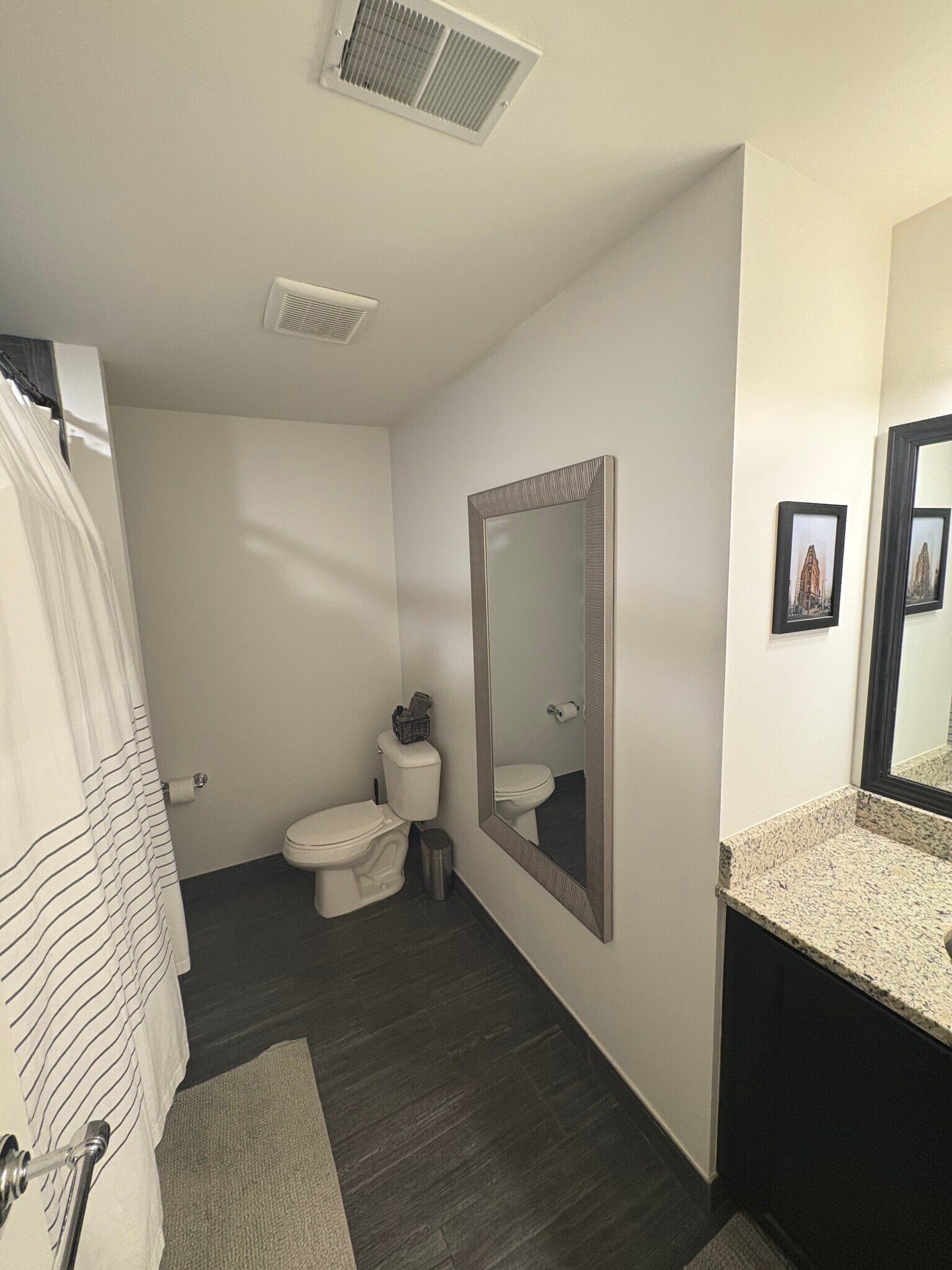 Building Photo - 1250 Diamond Ct