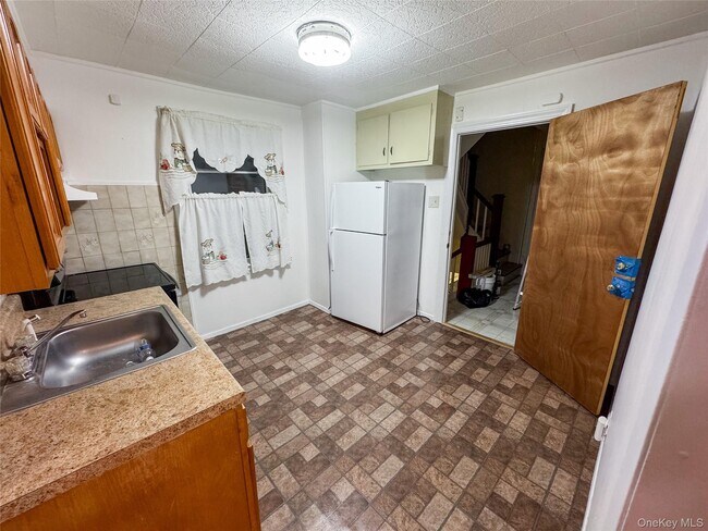 Building Photo - 109-35 96th St