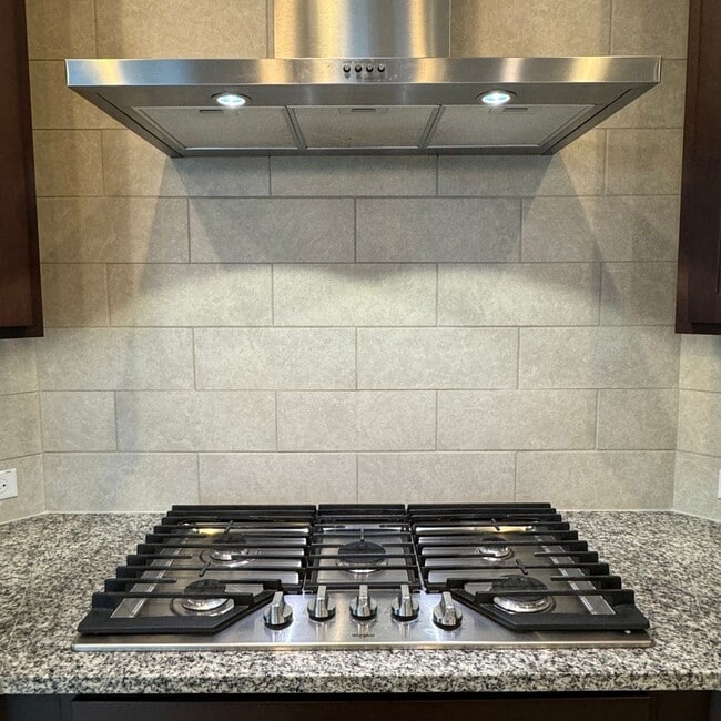 Building Photo - 3750 E Palm Valley Blvd