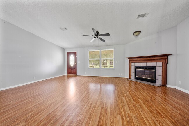 Building Photo - 15807 Cypress Garden Dr