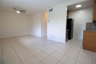 Building Photo - 1727 Liberty St