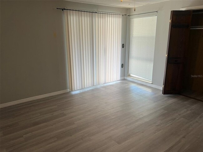 Building Photo - 1742 S Central Ave