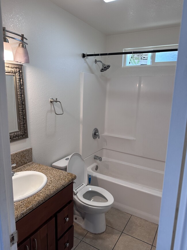 Bathroom - 1784 River Dr