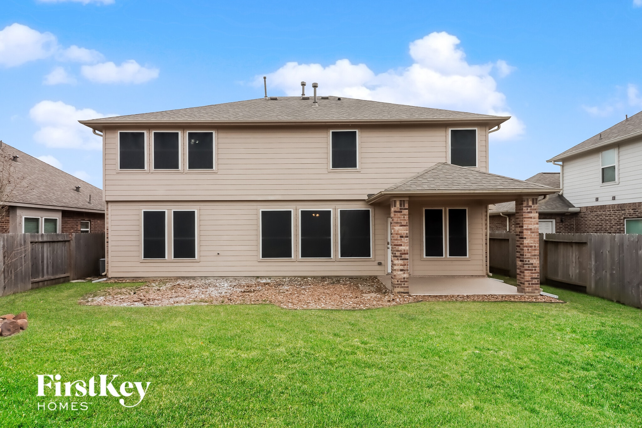 Building Photo - 219 Chestnut St