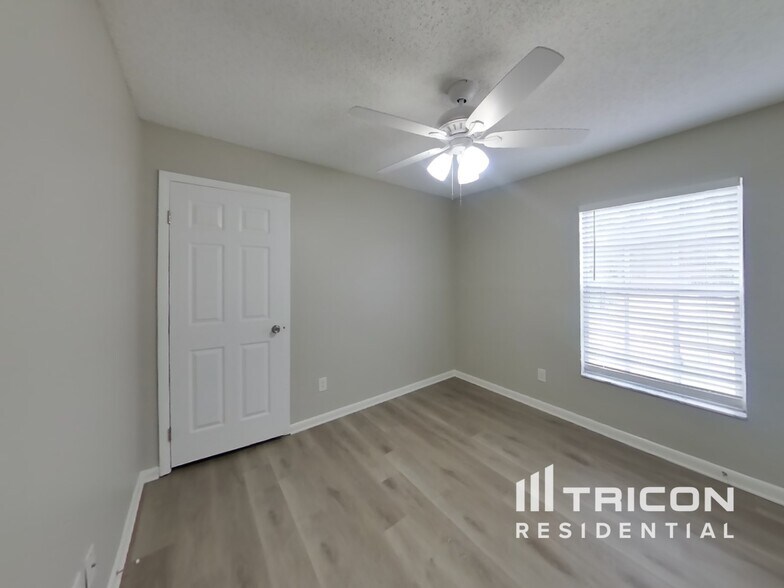 Building Photo - 4513 Cabbage Palm Dr