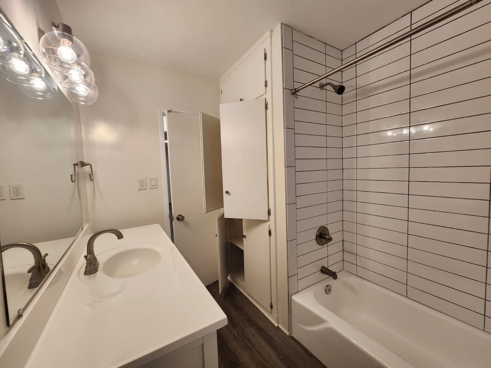 Building Photo - 701 S Osage Ave