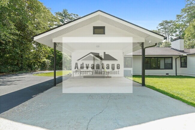 Building Photo - 1099 Pine Valley Rd