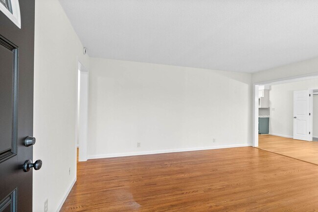 Building Photo - 2522 Timberwood Dr