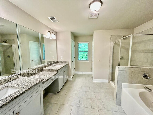 Building Photo - 5945 Arbor Knoll Pl