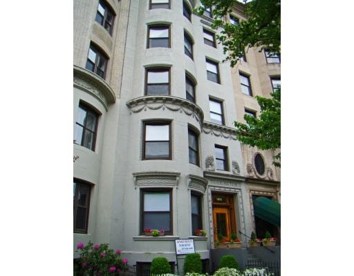 Building Photo - The Torrington