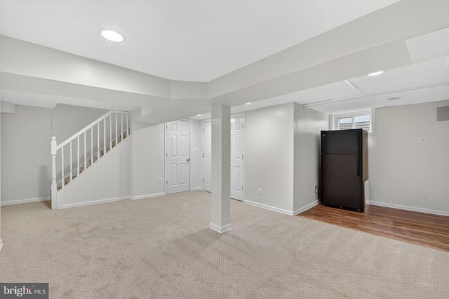 Building Photo - 3004 Marshall St