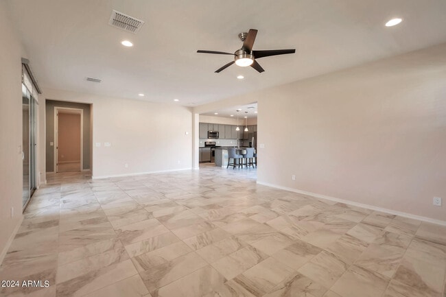 Building Photo - 5653 S Winchester