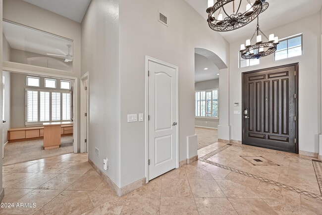 Building Photo - 6057 E Campo Bello Dr